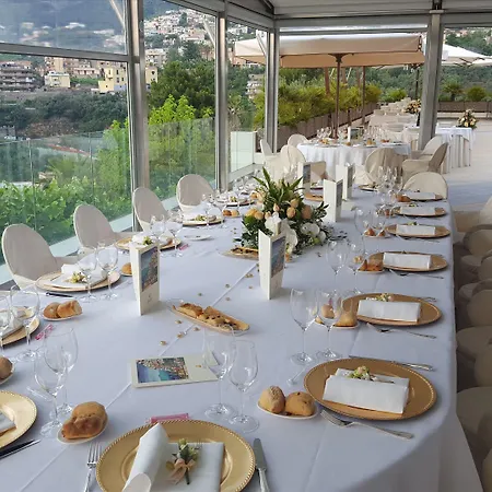 月谷大酒店 维克艾库塞