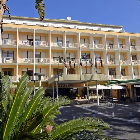 酒店 月谷大酒店 4*