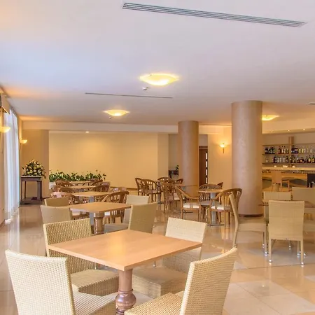 月谷大酒店 维克艾库塞