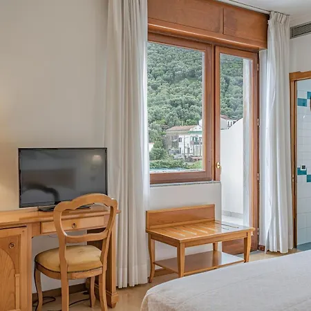 Grand Moon Valley Hotel 4*