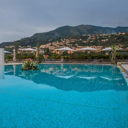 Hotel Grand Moon Valley 4*