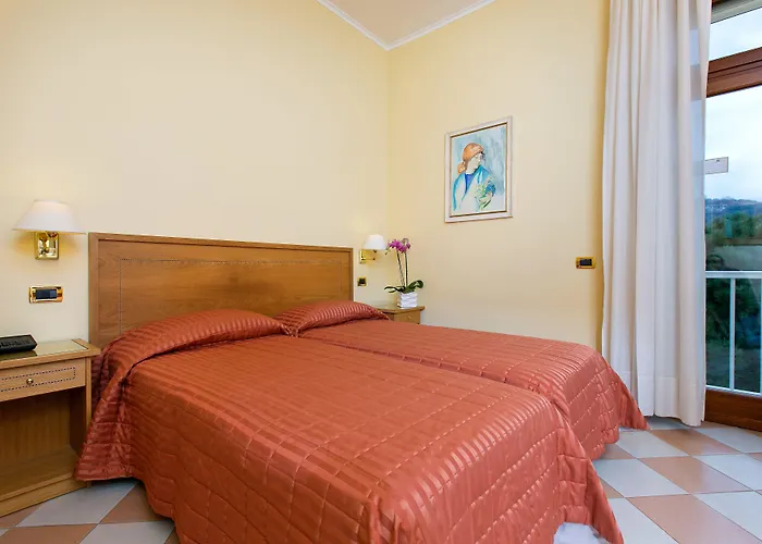 Grand Moon Valley Отель 4*