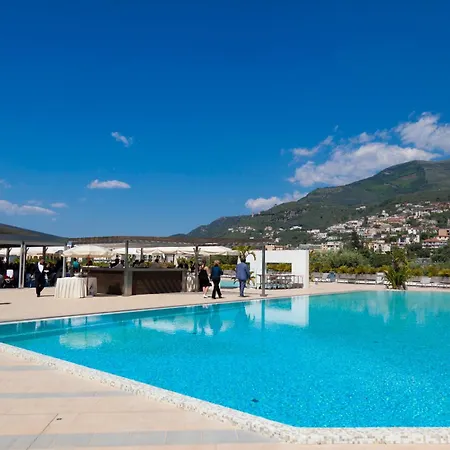 Grand Moon Valley 4* Vico Equense