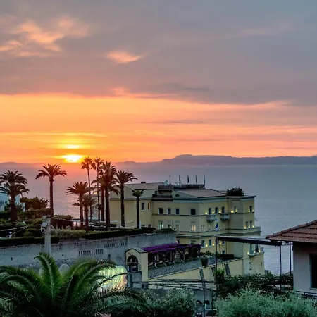 Grand Moon Valley 4* فيكو إيكوينس