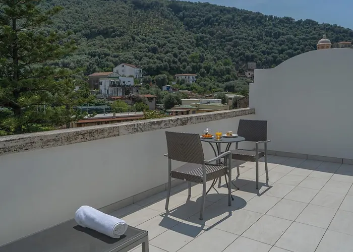 Grand Moon Valley Szálloda Vico Equense