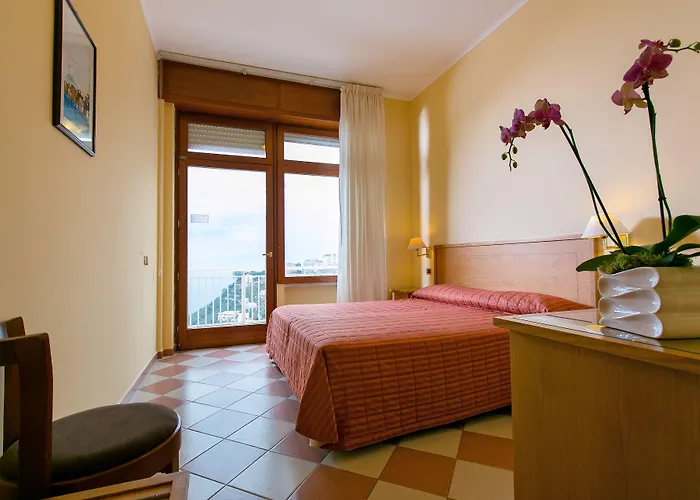 Grand Moon Valley 4* Vico Equense